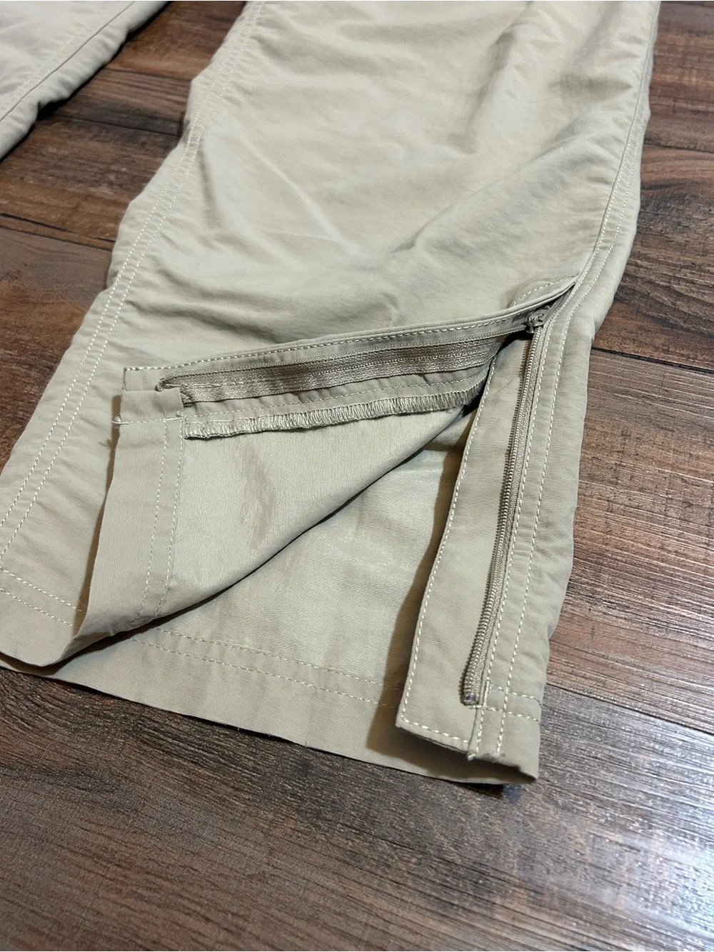 The North Face Convertible Hiking Pants Mens Large Tan  Zip Off Cargo
